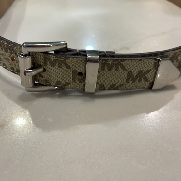 MICHAEL KORS TAN BELT - Picture 4 of 5